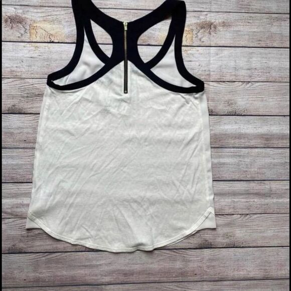 Express Top - Picture 2 of 3